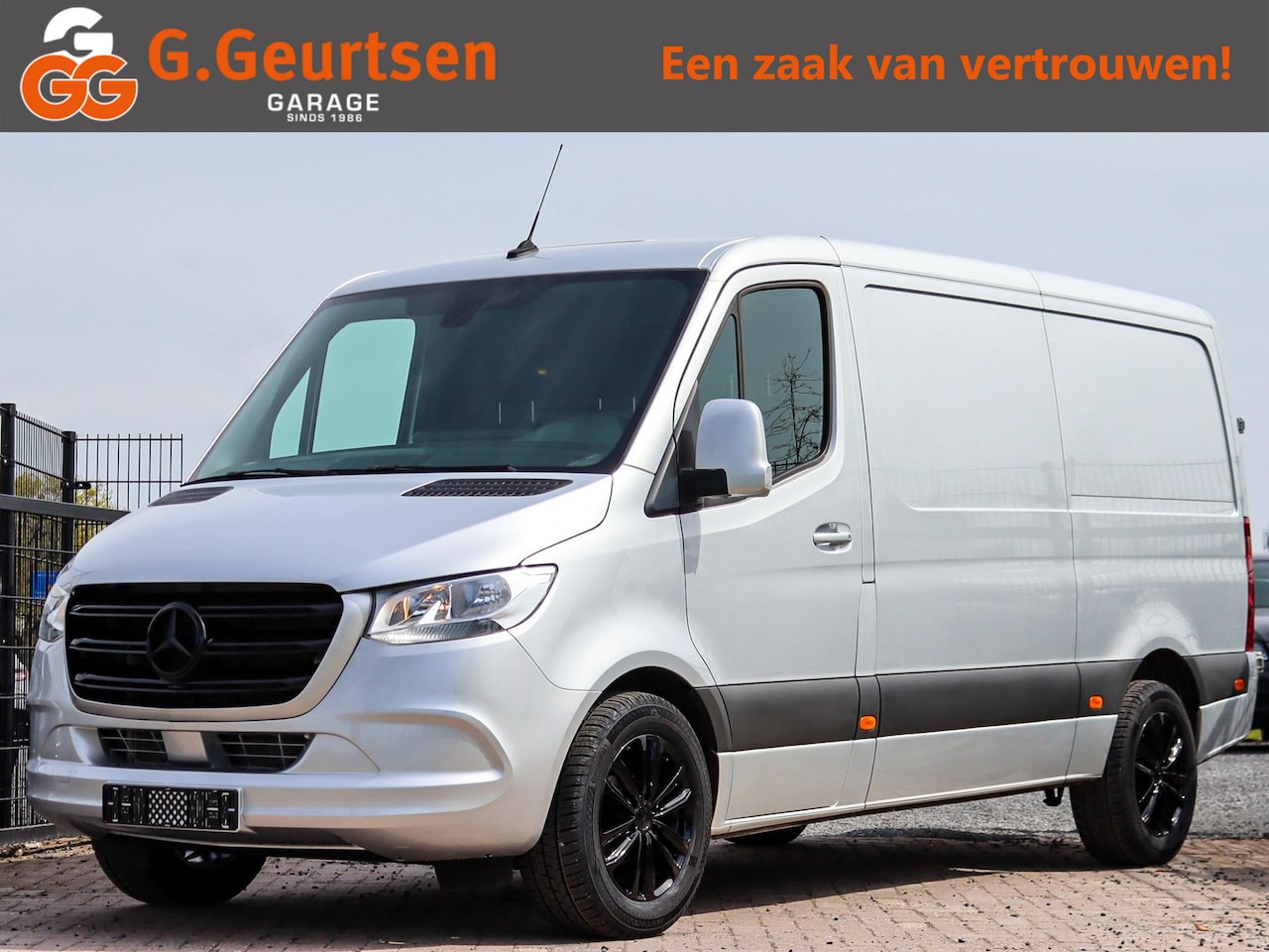 Mercedes-Benz Sprinter - 317CDI Automaat, L2H1, RWD, Camera, Navigatie, Mooie nette bus! - AutoWereld.nl