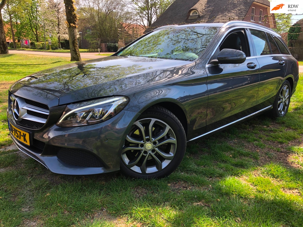 Mercedes-Benz C-klasse Estate - 180 Avantgard AUT / PANO / NAV - AutoWereld.nl