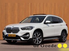 BMW X1 - SDrive20i High Executive org.NL leer+verw Schuifdak HUD A.camera Carplay