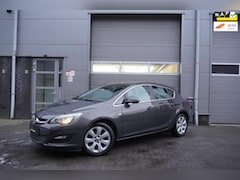 Opel Astra - 1.4 Turbo Blitz