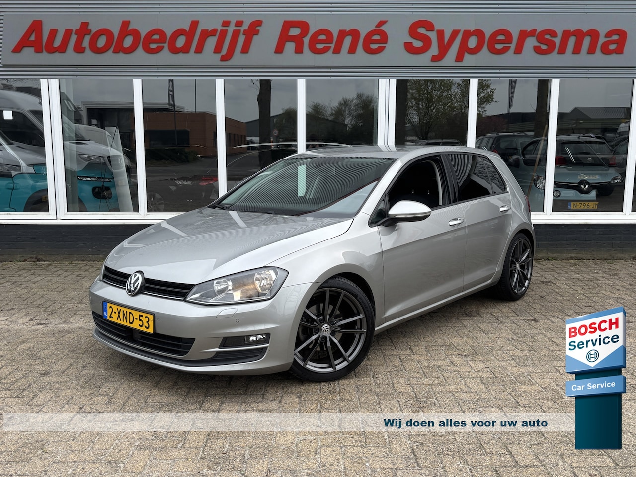 Volkswagen Golf - 1.4 TSI Highline | Automaat | Stoelverwarming | Parkeersensoren | Navi - AutoWereld.nl