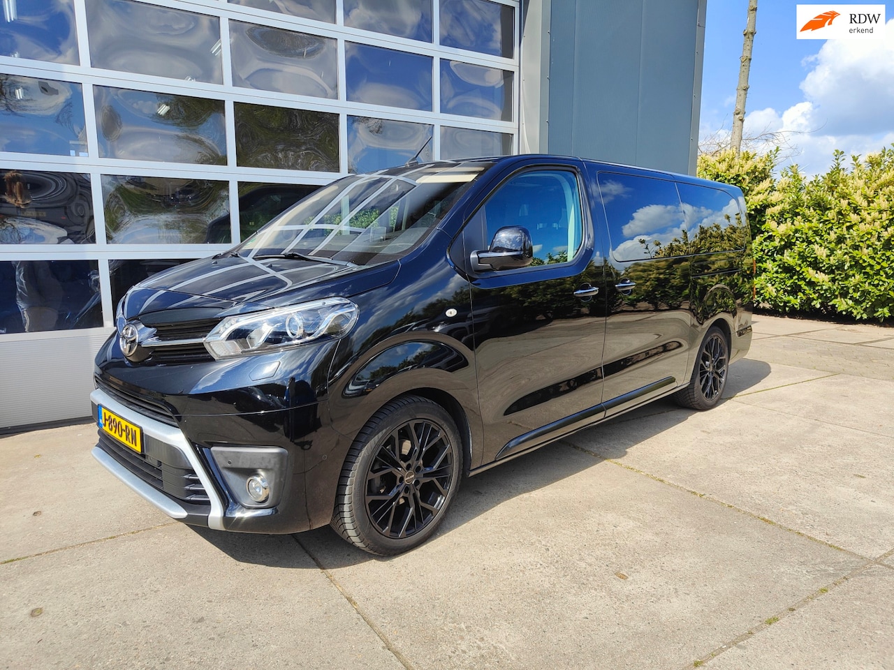 Toyota ProAce Verso - 2.0 D-4D Dynamic Long 2.0 D-4D Dynamic Long - AutoWereld.nl