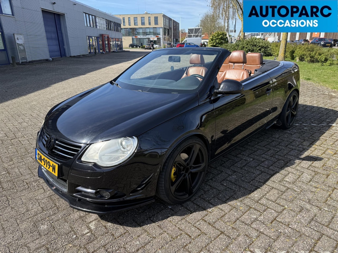 Volkswagen Eos - 2.0-16v FSI 2.0-16v FSI , CABRIO, AIRCO, CRUISE CONTROLE, NIEUWE APK MEI 2027, PDC, LEDER, DAK WERKT G - AutoWereld.nl