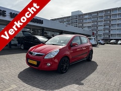 Hyundai i20 - 1.4i i-Catcher El schuifdak Klima Lmv Nap