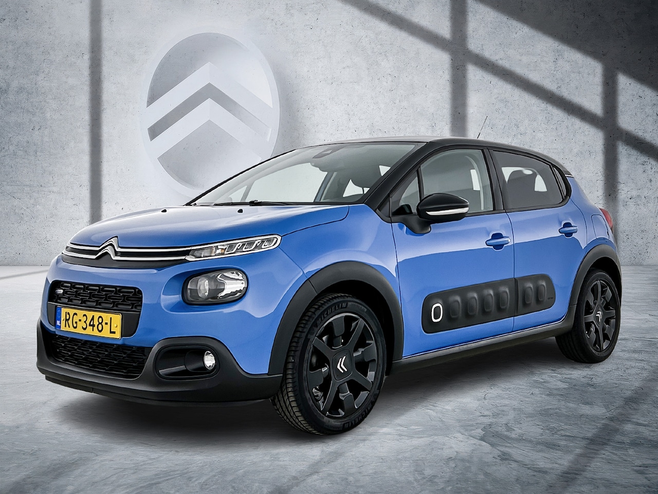 Citroën C3 - 82 pk Shine | Rijklaar | Navigatie | Camera | - AutoWereld.nl