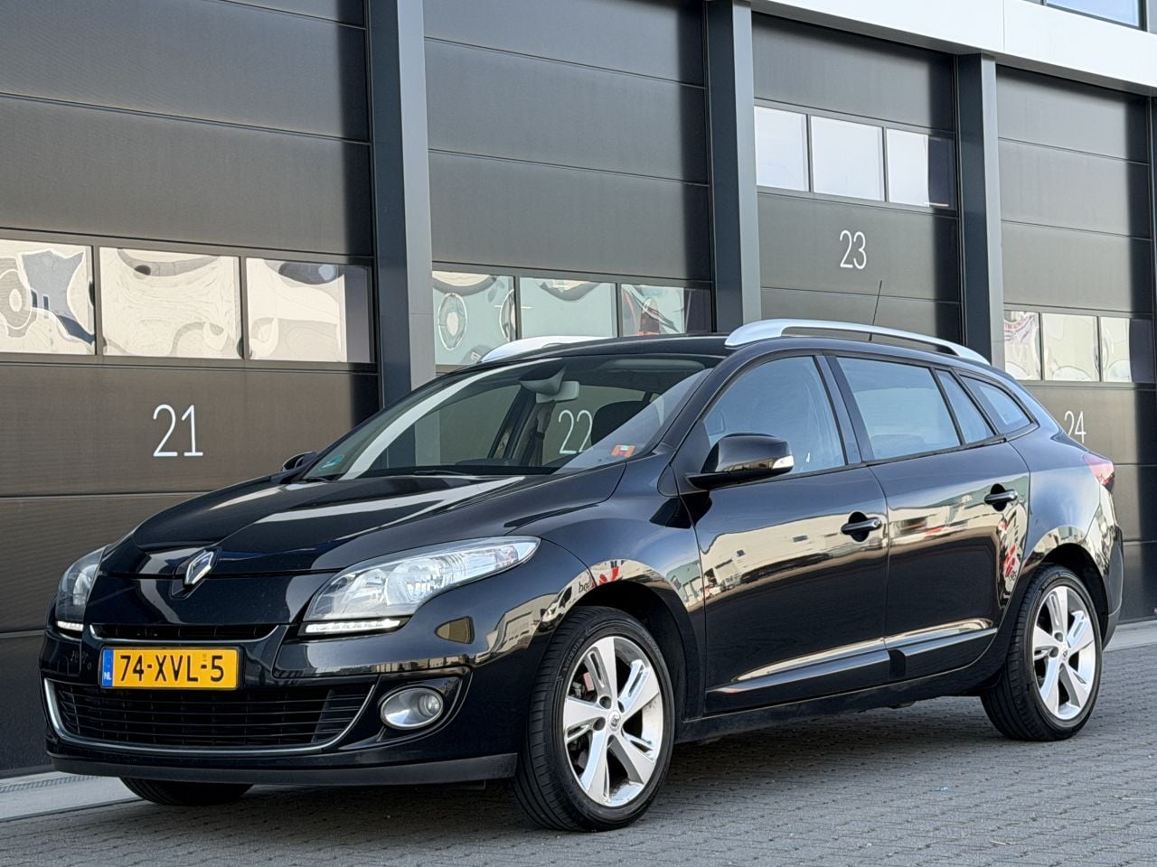 Renault Mégane - 1.5 dCi Navi Camera Clima PDC - AutoWereld.nl