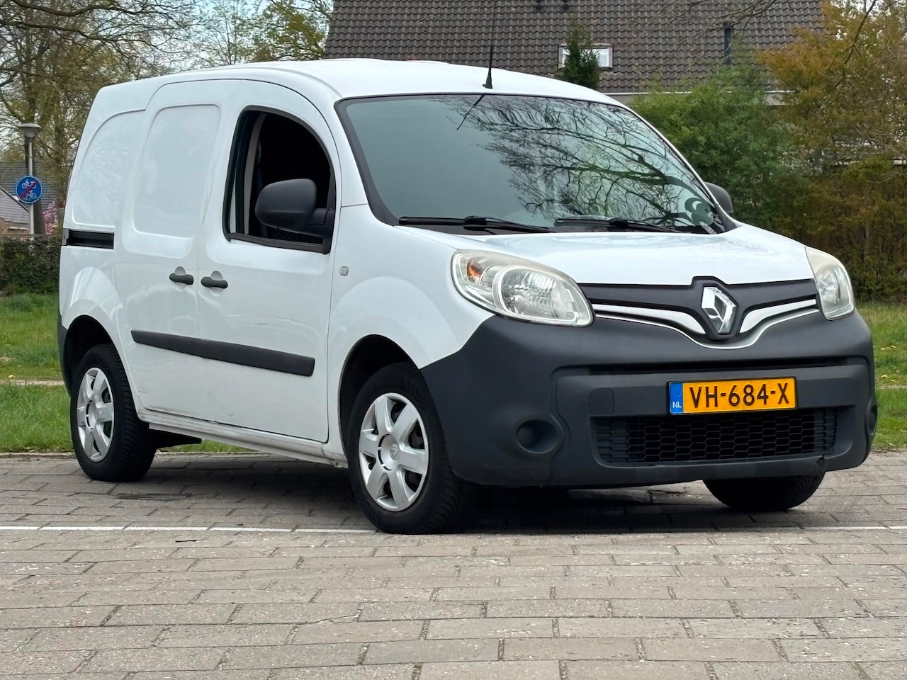 Renault Kangoo Express - 1.5 dCi 90 Express Black Edition 1.5 dCi 90 Express Black Edition, AIRCO, Cruise, Trekhaak, DIKKE DEUK, technisch goed! APK - AutoWereld.nl