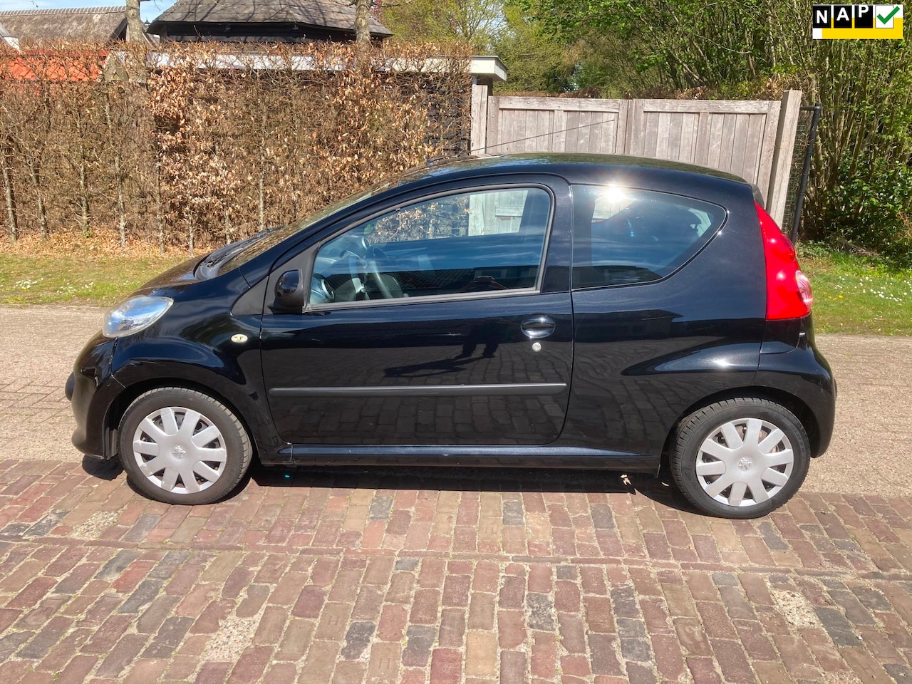 Peugeot 107 - 1.0-12V XS Airco, centrale vergrendeling, elektrische ramen. - AutoWereld.nl