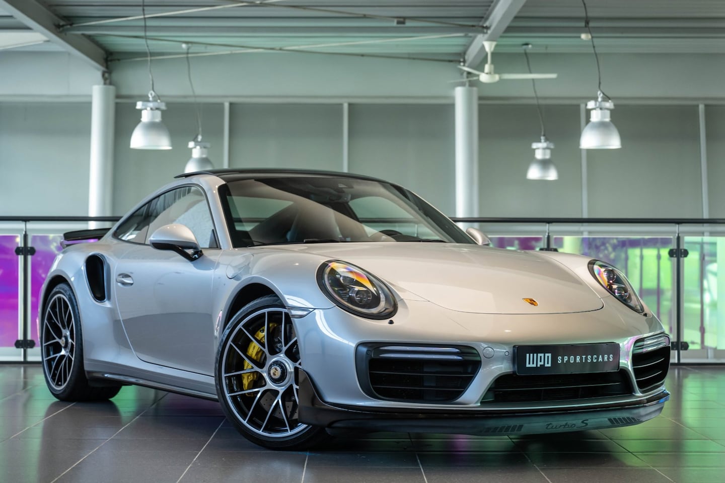 Porsche 911 - 991 3.8 Turbo S - AutoWereld.nl