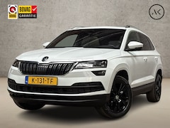 Skoda Karoq - 1.5 TSI ACT Deluxe 150Pk Automaat (PANORAMADAK, APPLE CARPLAY, LEDER, ZWART HEMEL, CANTON