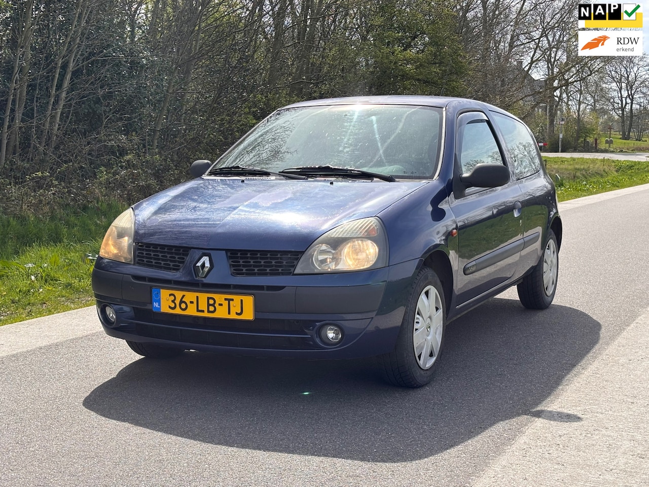 Renault Clio - 1.2-16V Expression | " 168.000 " KM Nu € 999,- !!! - AutoWereld.nl