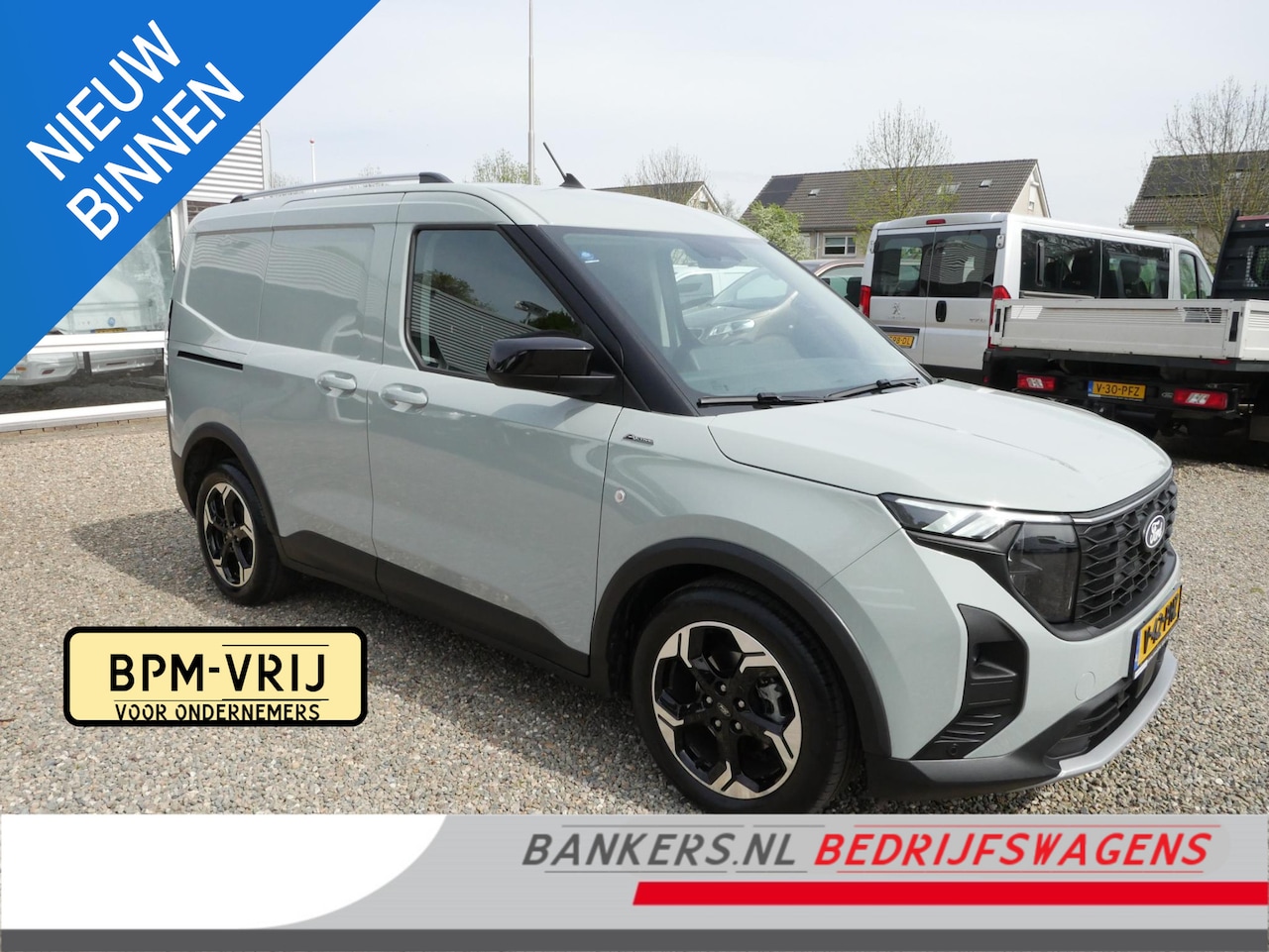 Ford Transit Courier - 1.0 EcoBoost 125PK, Benzine, Airco - AutoWereld.nl