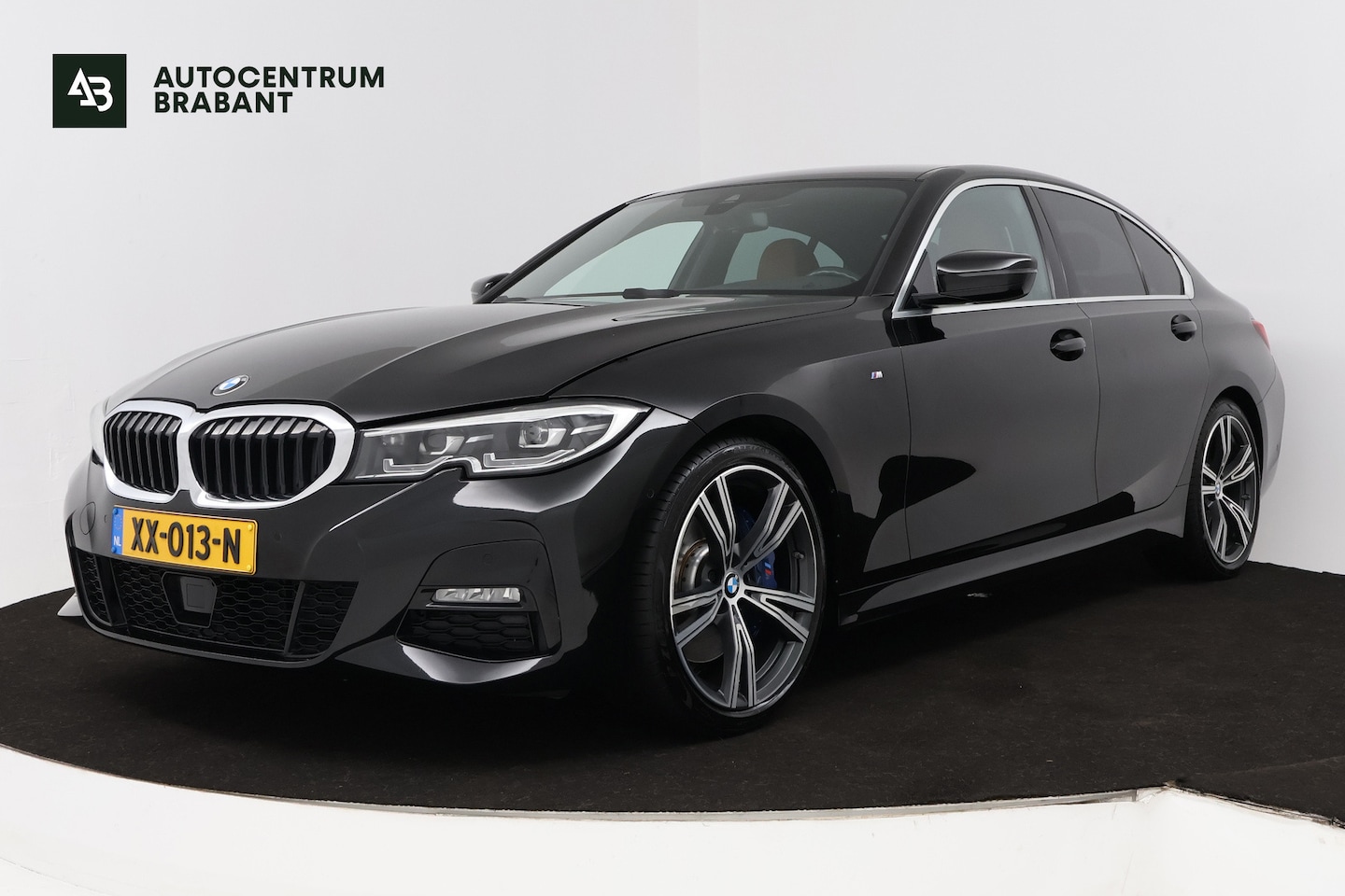 BMW 3-serie - 330i High Executive Edition (STOELVERWARMING, SFEERVERLICHTING, ACHTERUITRIJCAMERA, NAVIGA - AutoWereld.nl