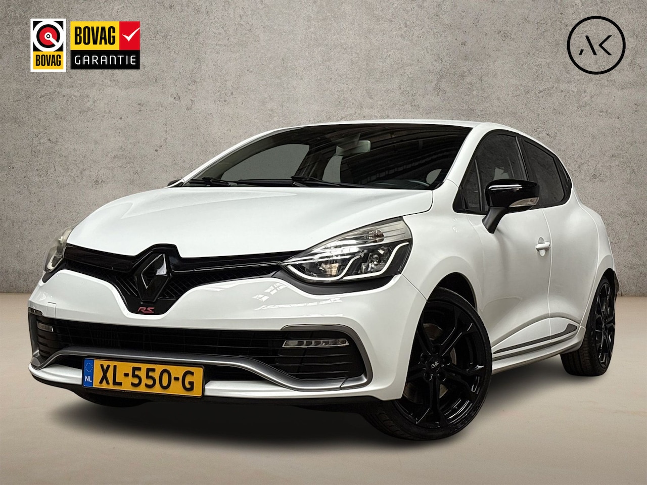 Renault Clio - 1.6 R.S. 200Pk Automaat (NAVIGATIE, LEDER, CLIMATE, STOELVERWARMING, SPORTSTOELEN, GETINT - AutoWereld.nl
