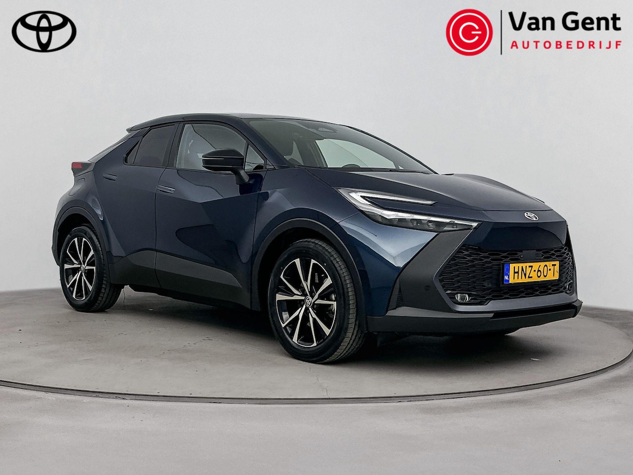 Toyota C-HR - 2.0 Plug-in Hybrid 220 First Edition | Warmtepomp | Apple Carplay / Android Auto | 360 cam - AutoWereld.nl