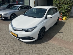 Toyota Auris - 1.8 Hybrid Dynamic