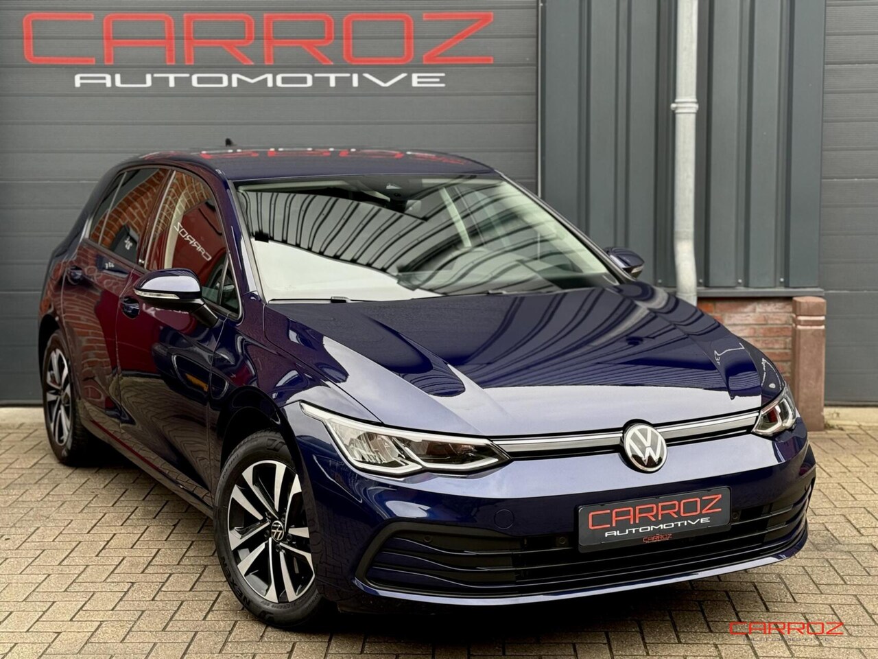 Volkswagen Golf - 1.5 eTSI Style ACC CarPlay Ambiance Trekhaak Navi Stuurverwarming - AutoWereld.nl