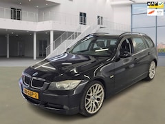 BMW 3-serie Touring - 320i Business Line