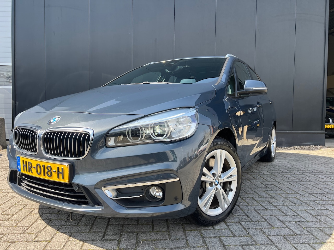 BMW 2-serie Active Tourer - 225xe Hybrid Aut/Leer/Panodak/Headup/Vol!! - AutoWereld.nl