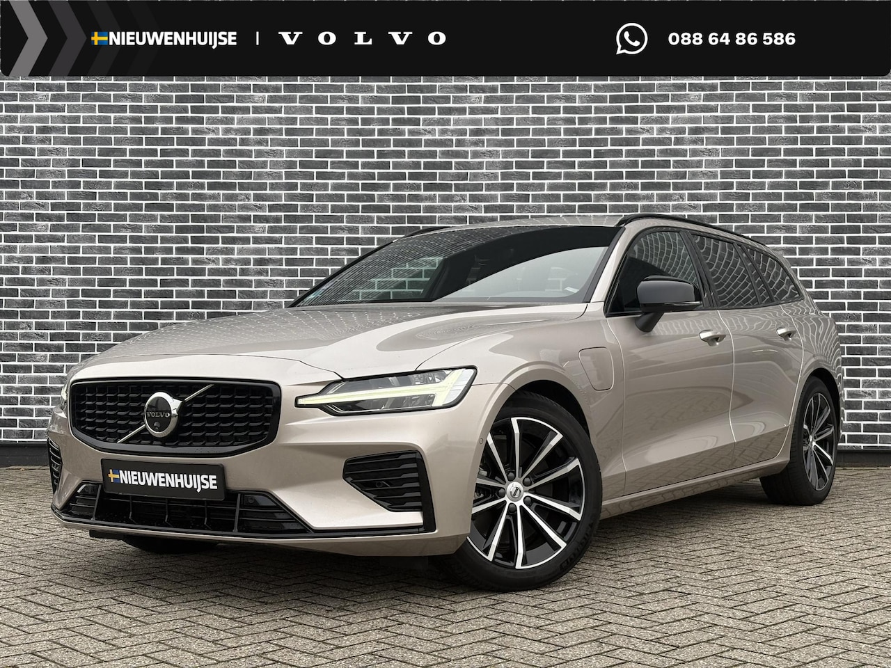 Volvo V60 - 2.0 T6 Plug-in hybrid AWD Plus Dark 2.0 T6 Plug-in hybrid AWD Plus Dark - AutoWereld.nl