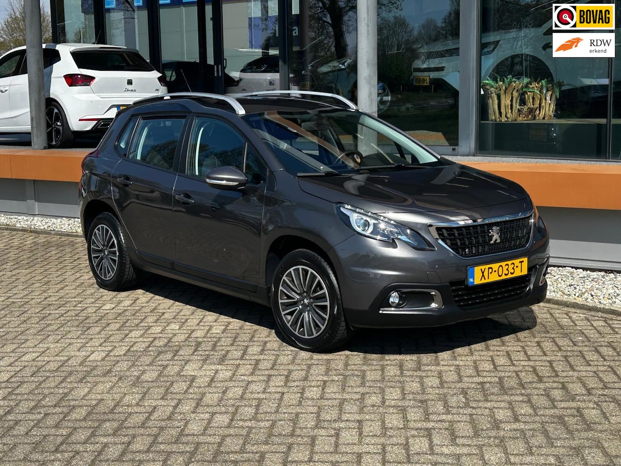 Peugeot 2008 - 1.2 PureTech Blue Lion / PARKEERSENSOREN / BLUETHOOT / - AutoWereld.nl