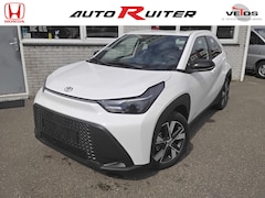 Toyota Aygo X - Hybrid 115 play +lichtmetalen velgen en stoelverwarming