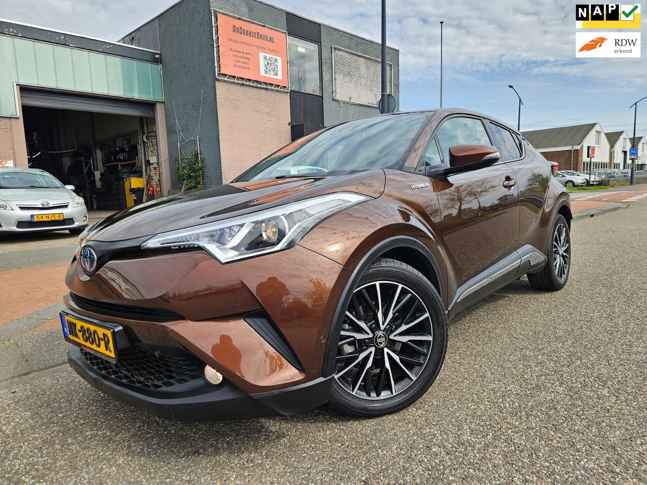 Toyota C-HR - 1.8 Hybrid Executive GARANTIE - AutoWereld.nl