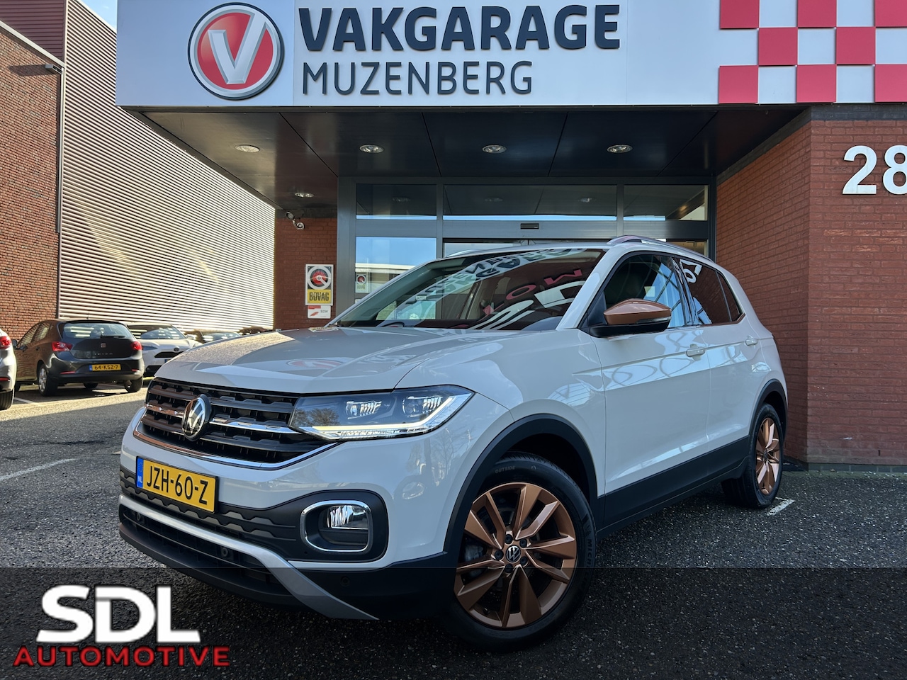 Volkswagen T-Cross - 1.5 TSI Style // FULL LED // ADAP. CRUISE // VIRTUAL COCKPIT // CAMERA+SENSOREN // KEYLESS - AutoWereld.nl