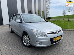 Hyundai i30 - 1.6i Dynamic Luxe Nw APK-Airco-Cruise-Lmv-Elekpakket