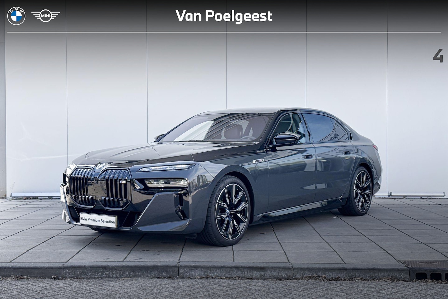 BMW i7 - M70 xDrive 106 kWh M Sport Pro / Individual Two-Tone lak / Rear-Seat Entertainment / Execu - AutoWereld.nl
