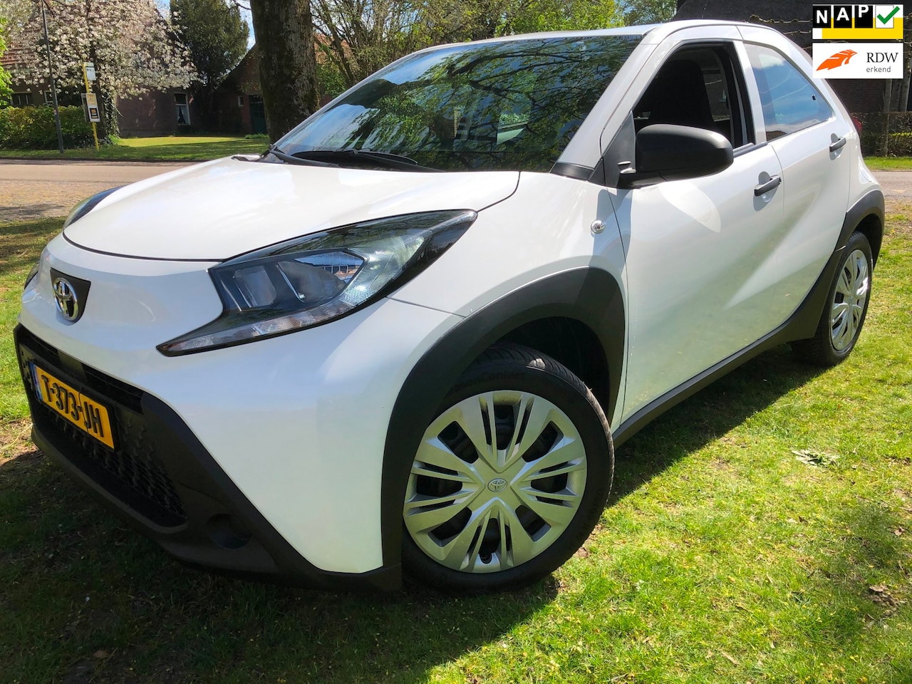 Toyota Aygo X - 1.0 VVT-i MT ORG NL / KM NAP / APK 03-07-2027 - AutoWereld.nl