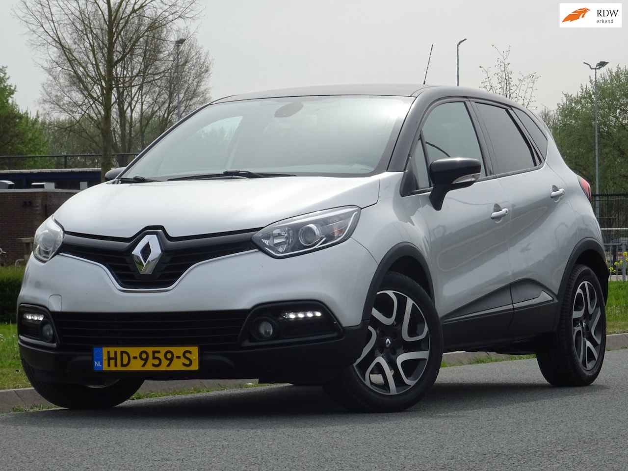 Renault Captur - 1.2 TCe Dynamique AUTOMAAT NAVI/CAMERA/PDC - AutoWereld.nl