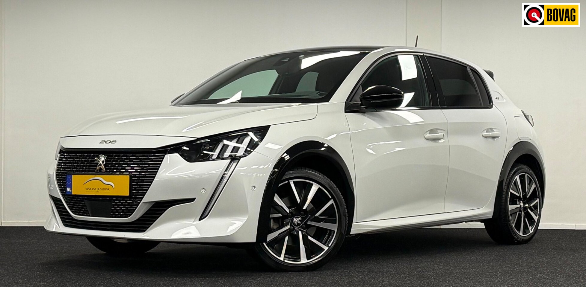 Peugeot 208 - 1.2 PureTech GT Pack*Automaat*Navi*Camera*Carplay! - AutoWereld.nl