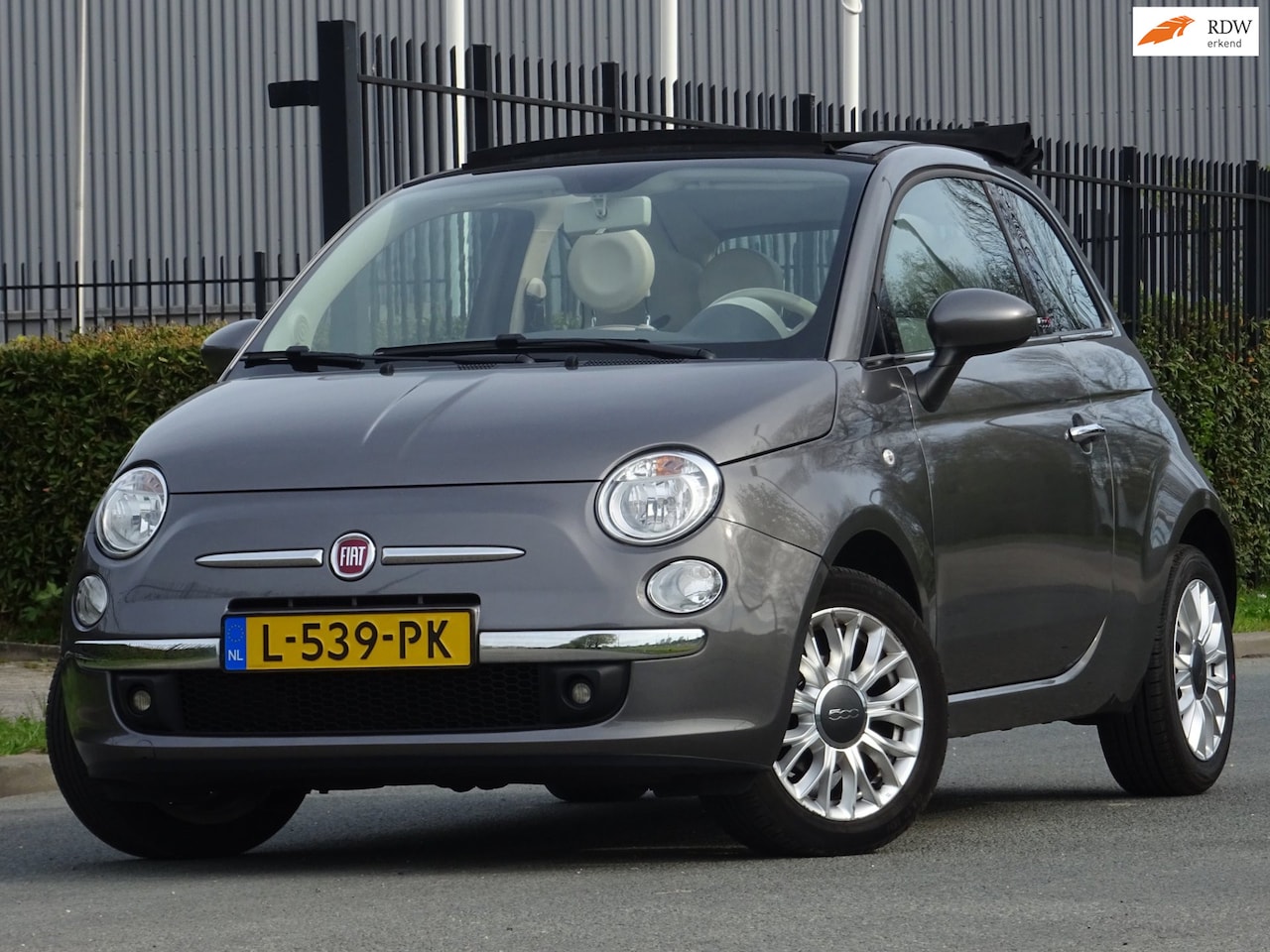 Fiat 500 C - 1.2 Lounge CABRIO BJ2015 AIRCO/APK 04-2027 - AutoWereld.nl