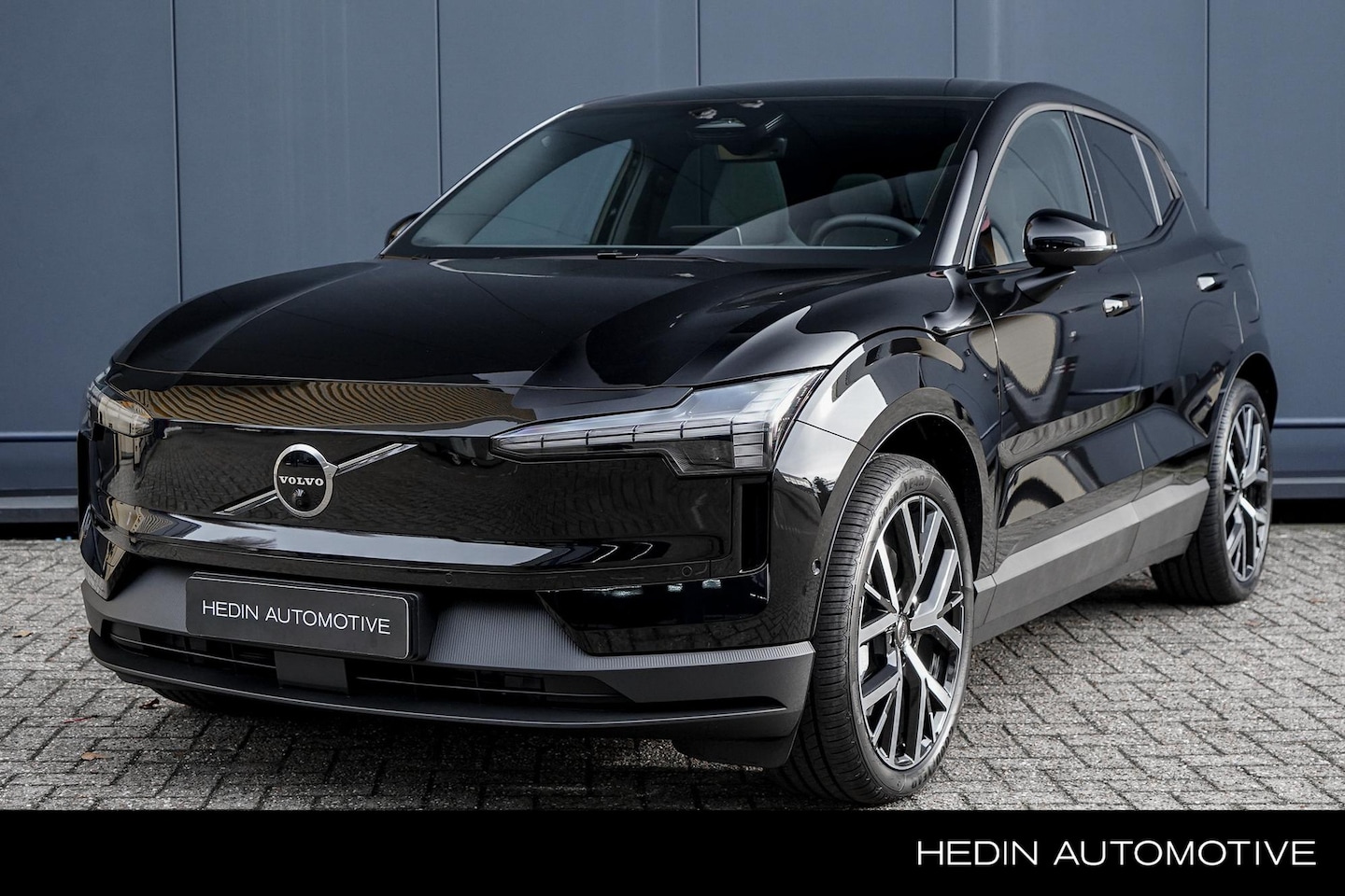 Volvo EX30 - Twin Motor Performance Ultra Europa Sport | Mist interieur | Panoramadak | 20 inch | Harma - AutoWereld.nl