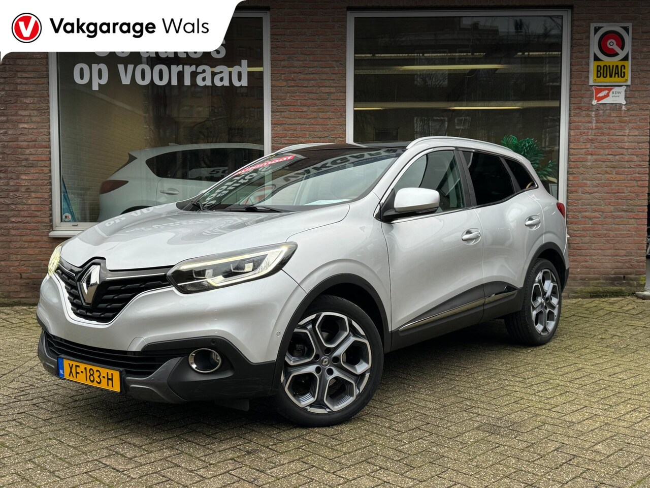 Renault Kadjar - TCE 130 AUTOMAAT BOSE | PANORAMA | CLIMA | PDC | LEER | NAVI | VELGEN | LANE ASSIST | AUTO - AutoWereld.nl