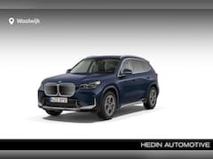 BMW iX1 - eDrive20 Pure Edition 67 kWh Direct beschikbaar | Fiscaal 45.380, - | trekhaak