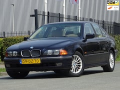 BMW 5-serie - 523i Executive AUT NAP/LEER/CLIMA/CRUISE/PDC/APK
