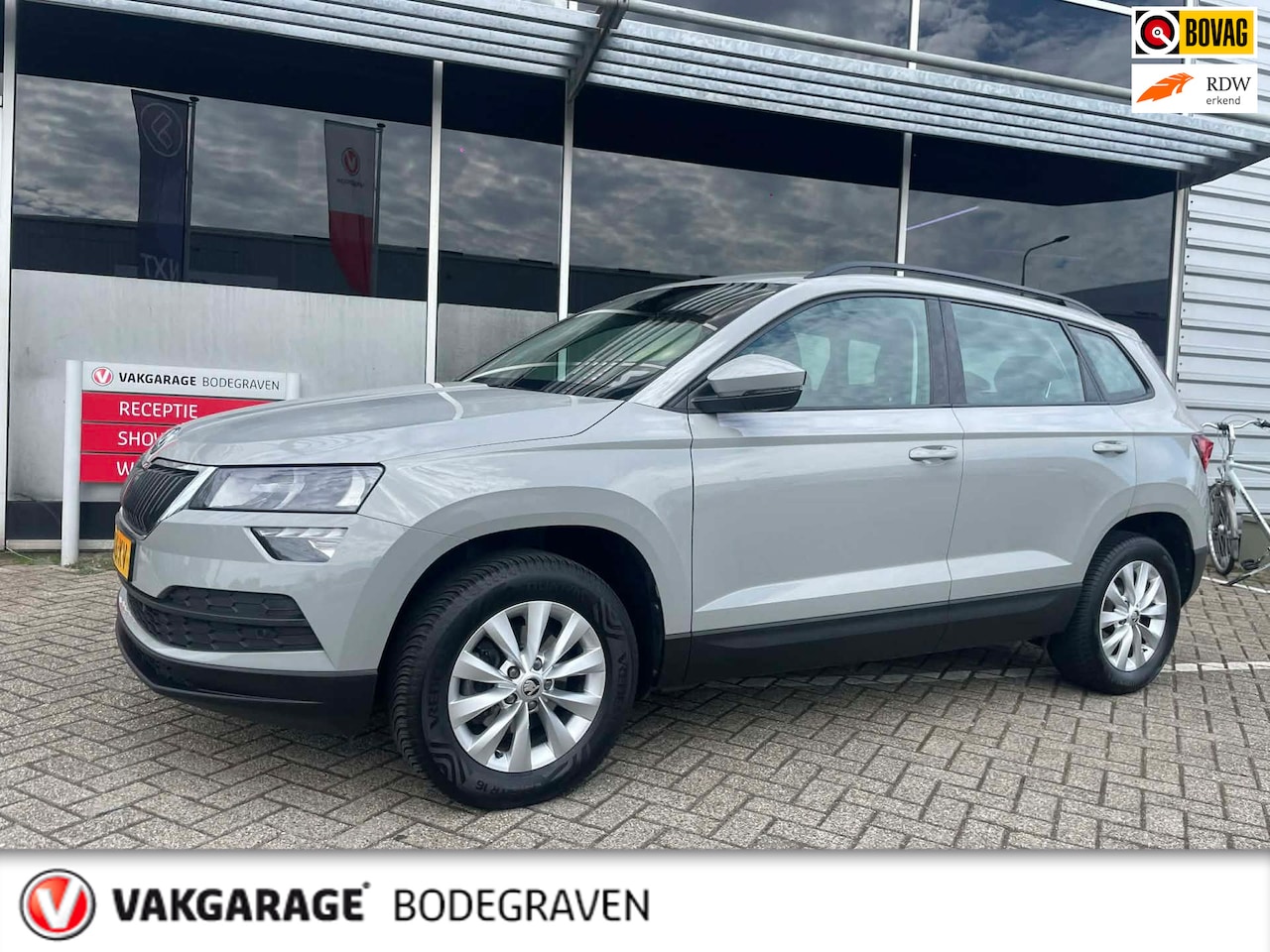 Skoda Karoq - 1.5 TSI ACT Business Edition / automaat / stoelverwarming - AutoWereld.nl