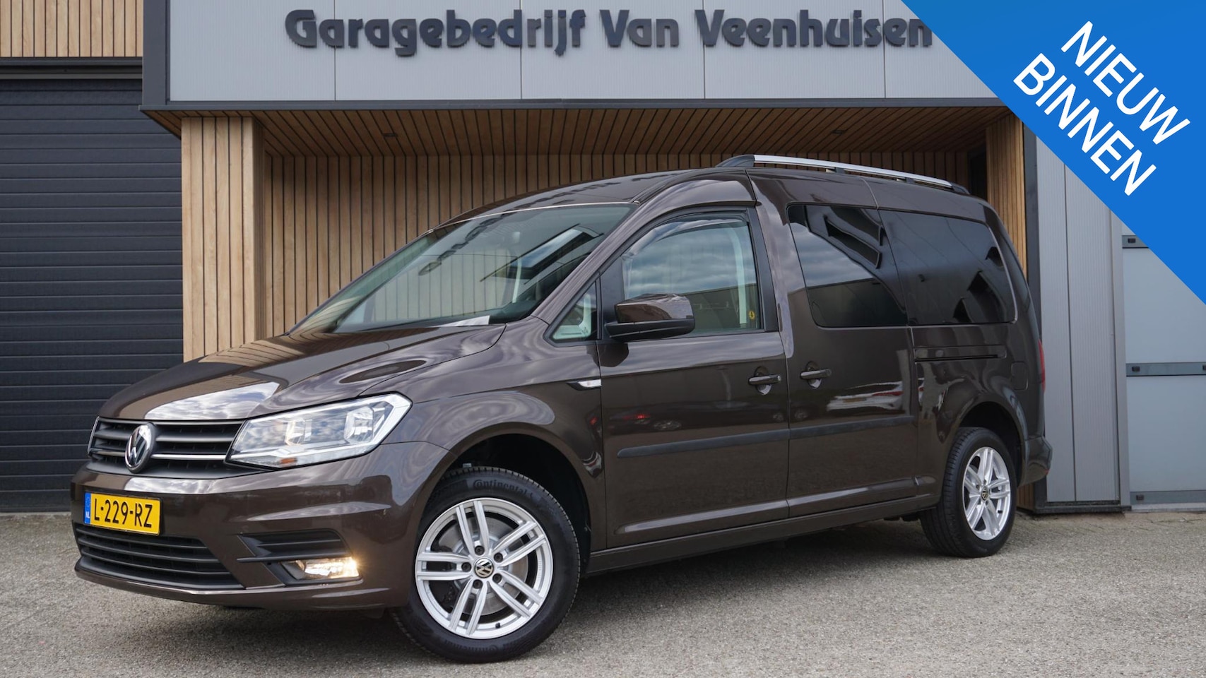 Volkswagen Caddy Maxi - 1.4 TSI 125pk 7-Zits Navi 2x Schuifdeur Bearlock  *Camper voorbereid* Cruise Control *Benz - AutoWereld.nl
