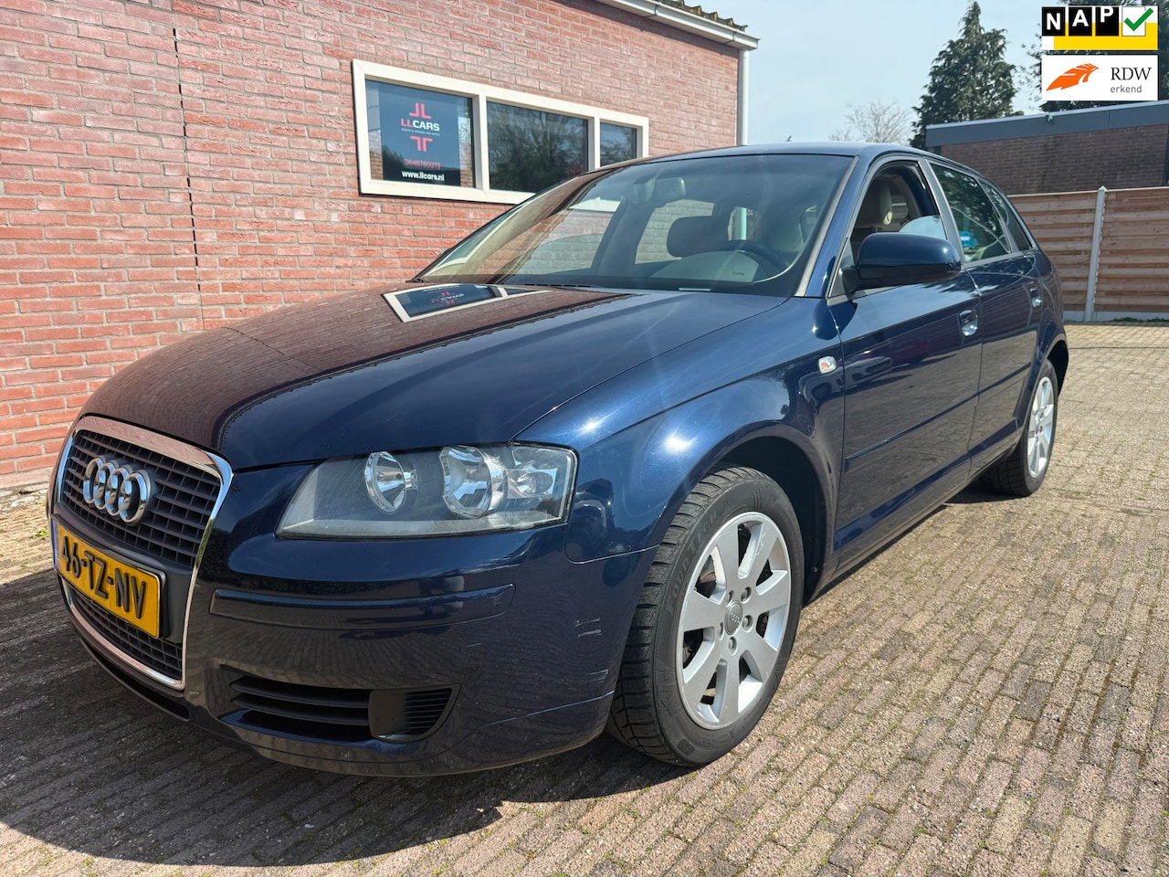 Audi A3 Sportback - 1.8 TFSI Ambiente Airco Cruise 6 bak LMV elektrisch pakket - AutoWereld.nl
