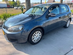 Volkswagen Golf - 1.6 TDI Trendline BlueMotion