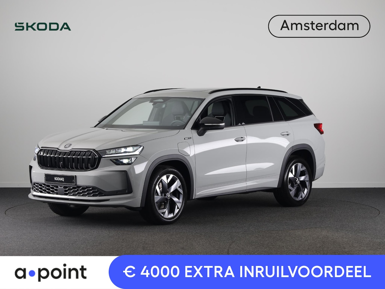 Skoda Kodiaq - 1.5 TSI PHEV Sportline Business | Panoramadak | Trekhaak | Light & View | Adaptief onderst - AutoWereld.nl