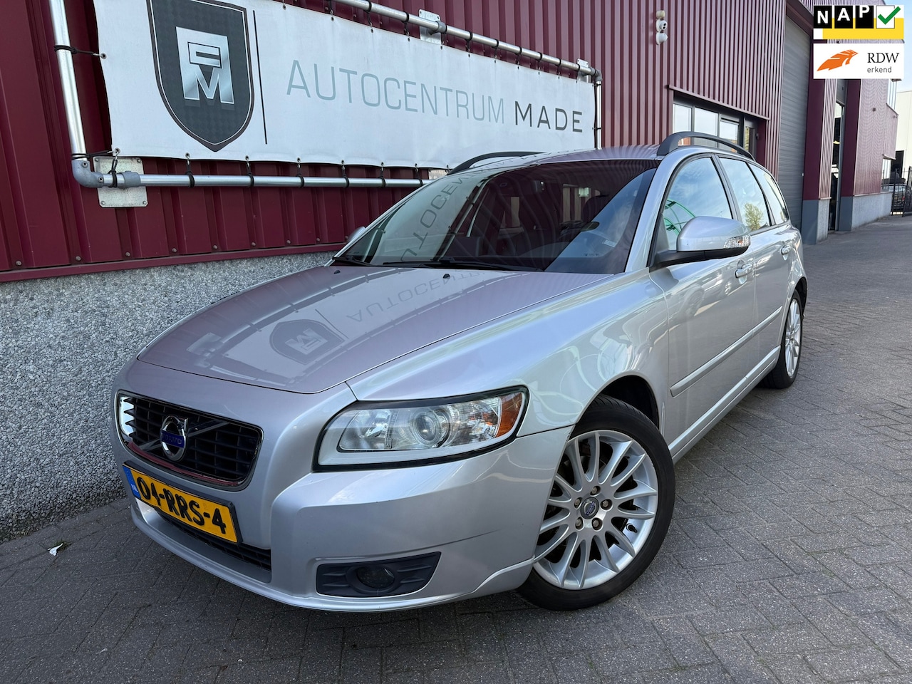 Volvo V50 - 2.0 Business Pro Edition // Leer // Clima // Navi // PDC // - AutoWereld.nl