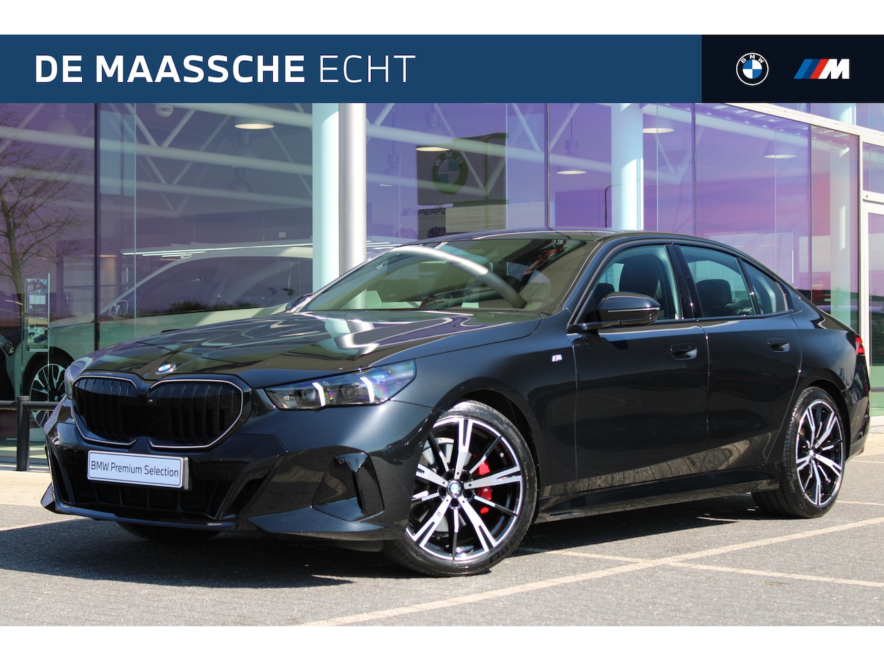 BMW 5-serie - 520i High Executive M Sport Automaat / Panoramadak / Comfort Access / Harman-Kardon / Adap - AutoWereld.nl