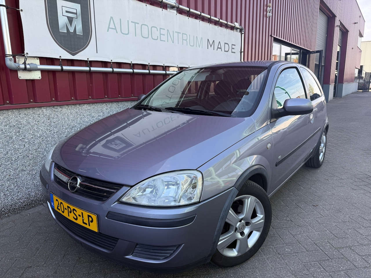Opel Corsa - 1.2-16V Full Rhythm // 79 DKM NAP // Airco // - AutoWereld.nl