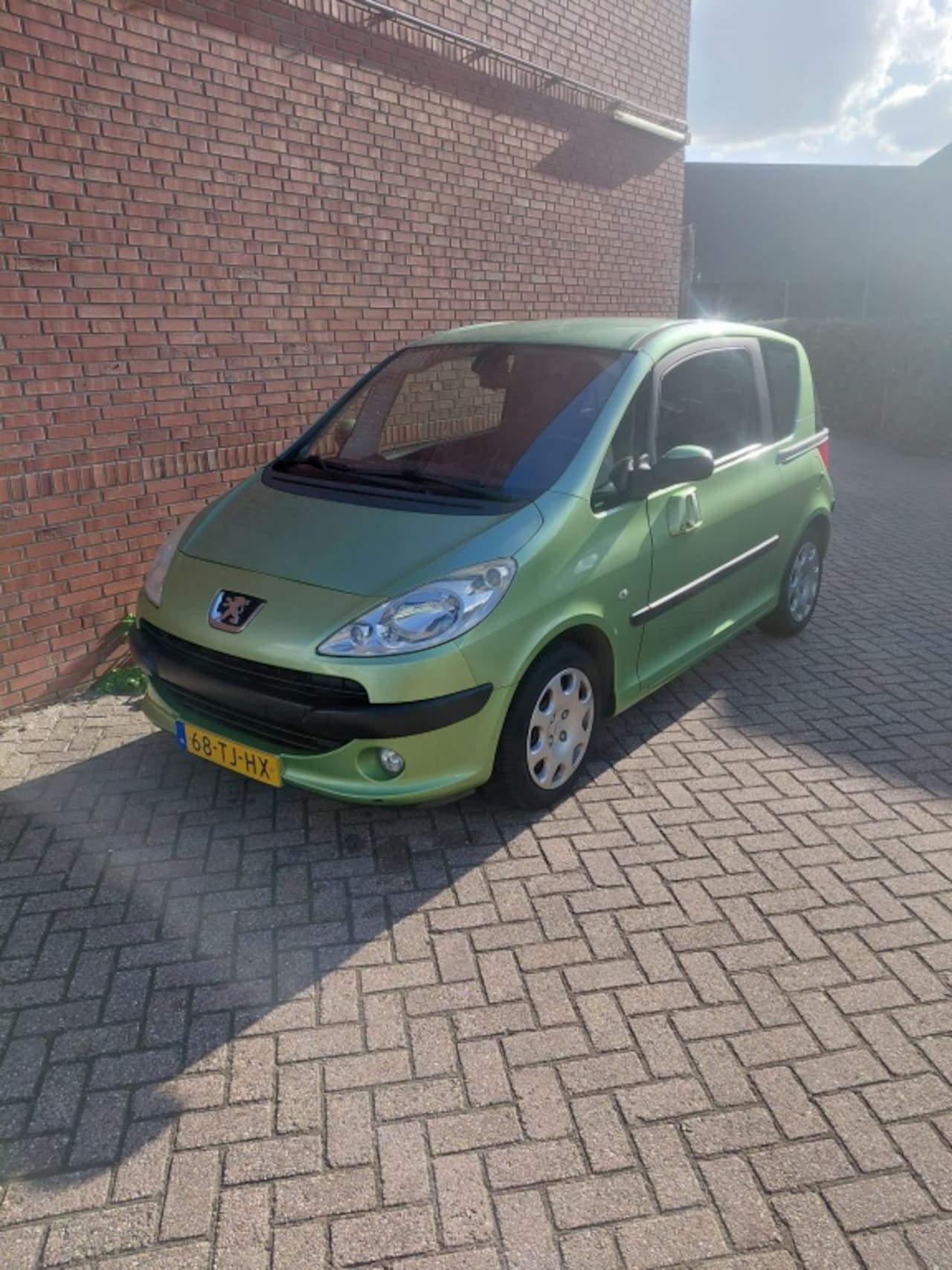 Peugeot 1007 - 1.4 Urban 1.4 Urban - AutoWereld.nl