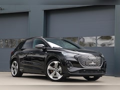 Audi Q4 e-tron - 40 2x S-LINE 77 kWh AdaptivCruise SonosAudio Warmtepomp PrivacyGlass RS velgen Pdc AppleCa