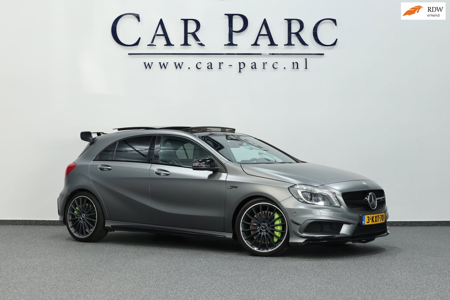 Mercedes-Benz A-klasse - AMG 45 4MATIC 361+PK LED/PANORAMADAK/KUIP+LEER+S.VERWARMING+MEMORY/19" LMV/CAM/CRUISE/ECC/ - AutoWereld.nl