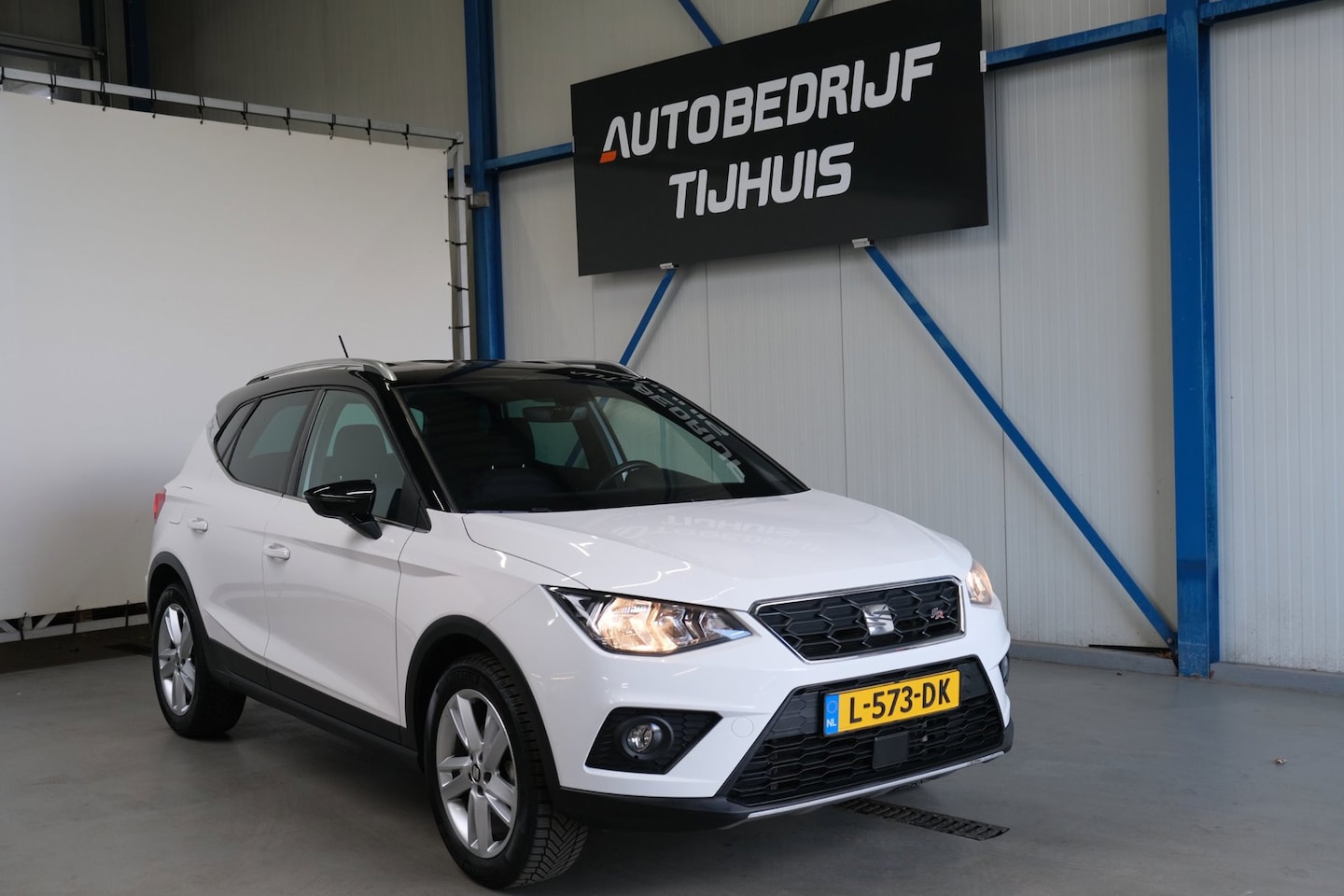 SEAT Arona - 1.0 TSI FR - N.A.P. Airco, Cruise, PDC, Carplay. - AutoWereld.nl